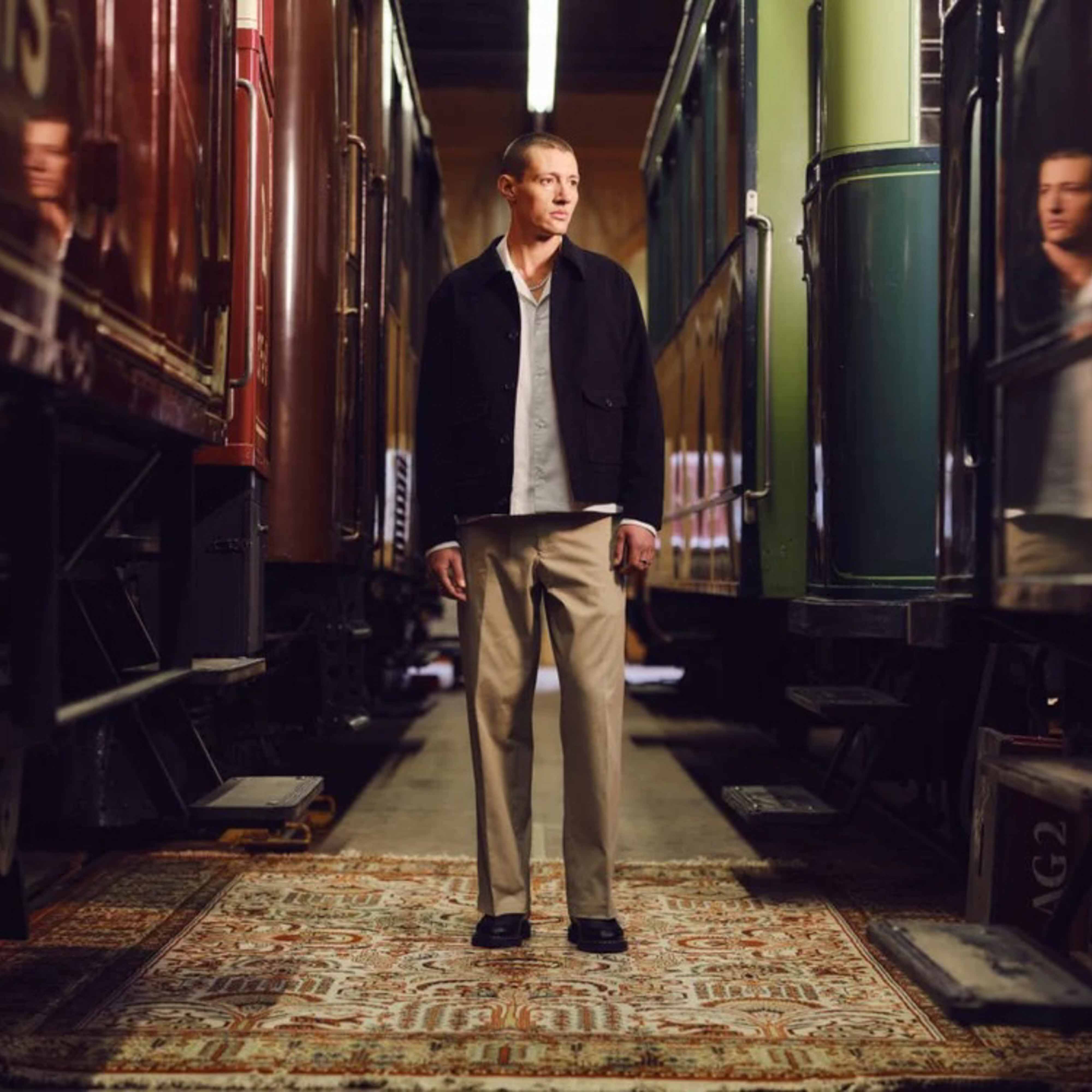 Capsule – Minimalistische Pieces für vielseitige Looks