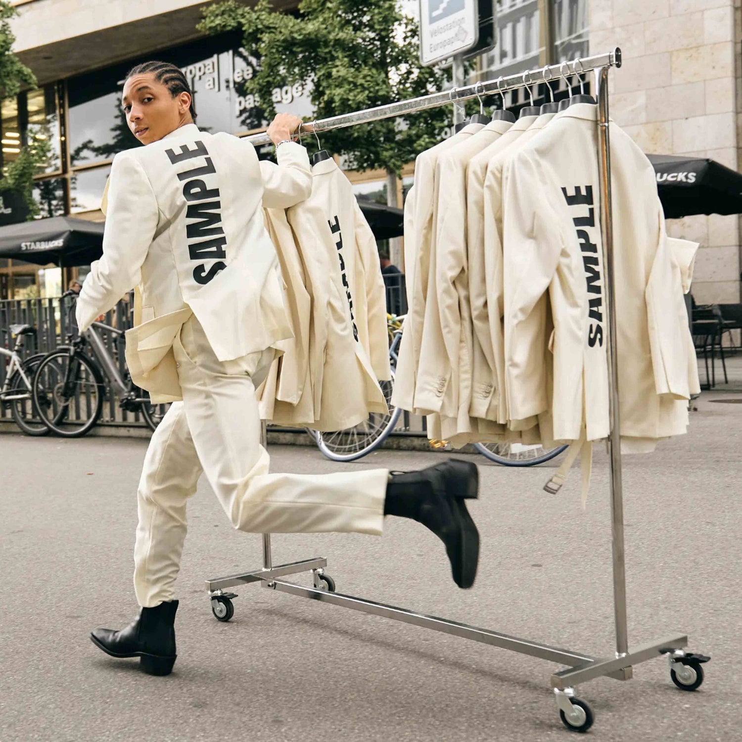 The SAMPLE Atélier - Launch Party, Art Exhibition, Fashion Runway