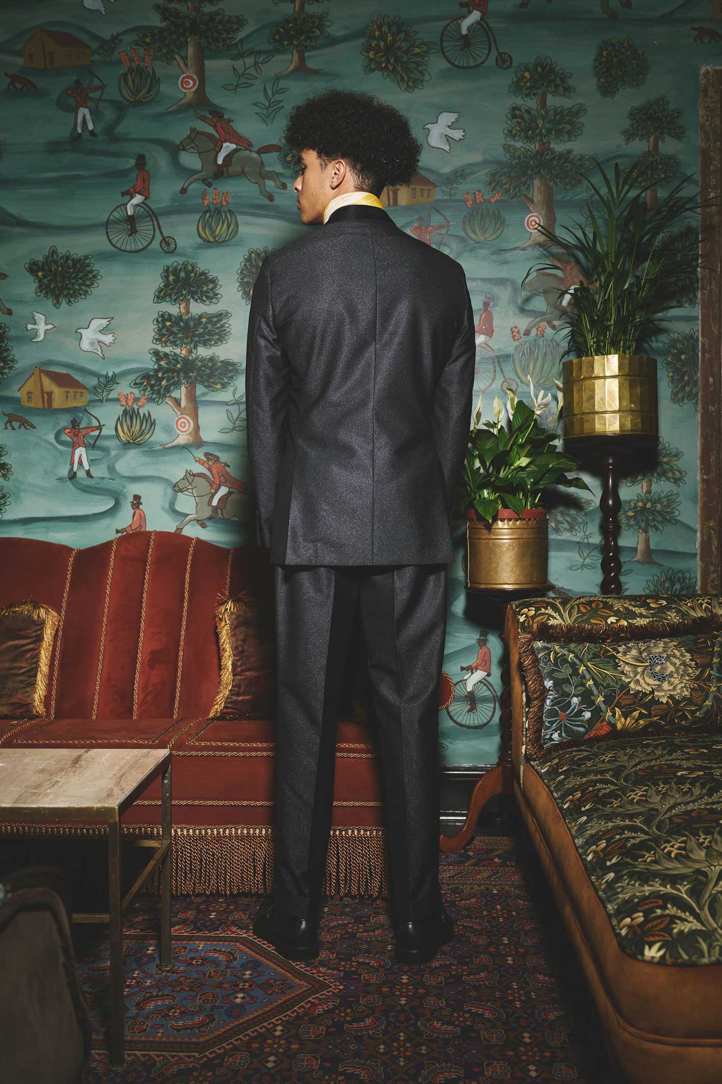 Pre'Loved: The Mental Man Classy Smoking